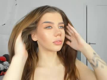 girl
        jenie_fire cam image #5403780
