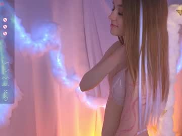 girl
        alisia_spinnet cam image #6158787