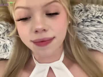 girl
        sonyaplush cam image #4263370
