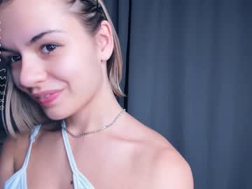 girl
        niki_nice cam image #2853857