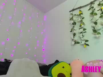 couple
        beg4itbaby cam image #1614214