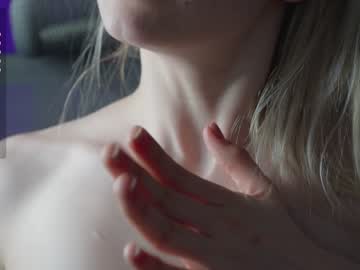 girl
        sonyaericsson cam image #4148795