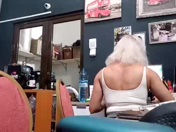 girl
        cheatinwife cam image #2799114