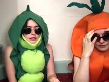 girl
        littlesugarpea cam image #1875150