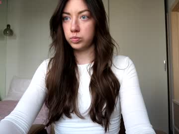 girl
        ronny_ponny cam image #6507760