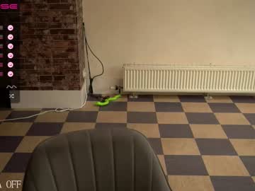 girl
        lucydelovely cam image #1983508