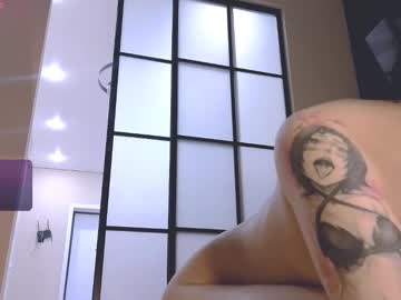 girl
        ake_mi cam image #6245614