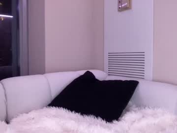 girl
        thtqunt cam image #3167482