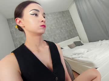 girl
        ehotlovea cam image #6656446