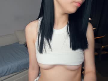 girl
        darinaweis cam image #6047276