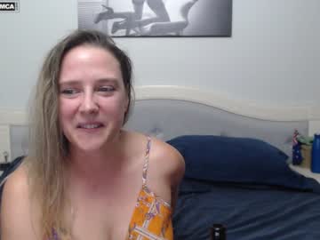 girl
        bluexstacey cam image #3714125