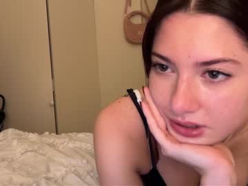 girl
        kittycherries cam image #5806197