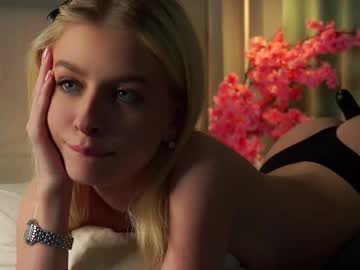 girl
        lunnadew cam image #6775666