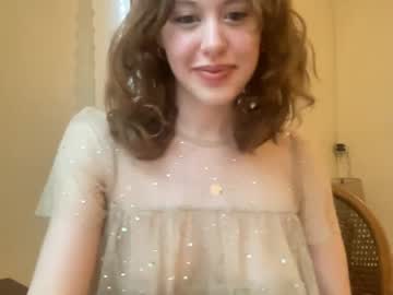 girl
        itsmiralou cam image #1370615