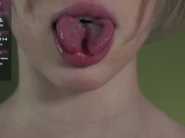 girl
        audreycarvin cam image #6568345