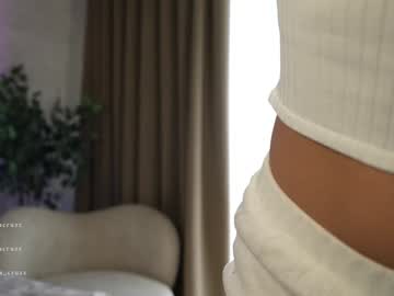 girl
        mariannacruzz cam image #5852316