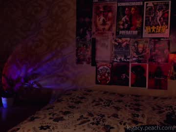 girl
        _northern_girl_ cam image #2164560