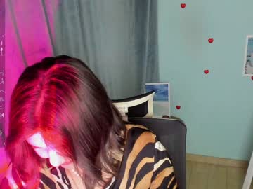 girl
        jennie_berry cam image #5380712