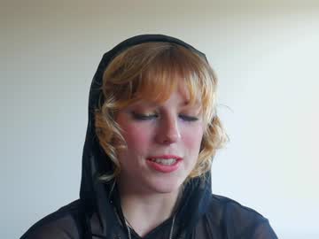 girl
        sisypheanlove cam image #1517949