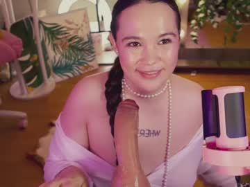 girl
        chery_lady22 cam image #6240828