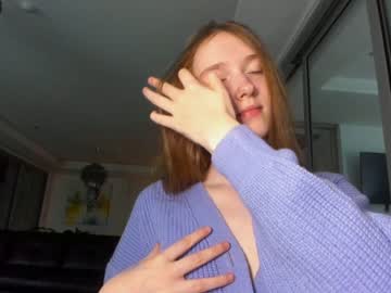 girl
        mysat cam image #1863573