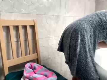 girl
        nyconik cam image #3973711