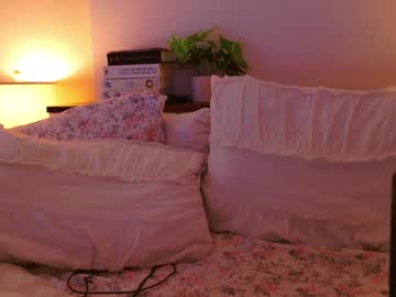 girl
        annatigarr cam image #5829295