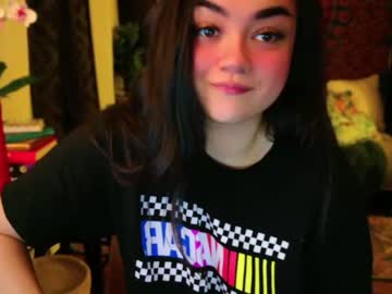 girl
        annatigarr cam image #3864200