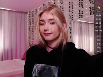girl
        vonnalein cam image #2031698