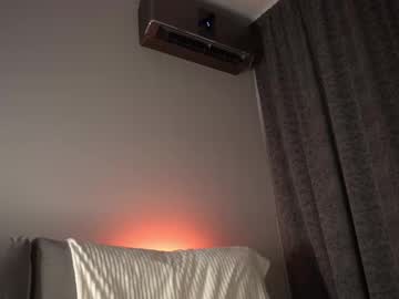 girl
        mia_blis cam image #6352738