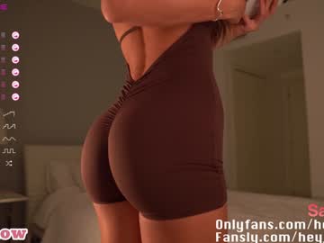 girl
        heyhorny_cb cam image #4293111