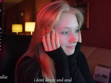girl
        bestblondiiecb cam image #1065408
