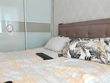 girl
        missnelly cam image #2192383