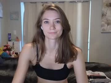 girl
        katynowhere cam image #4967818