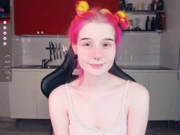 girl
        alicentity cam image #2785741
