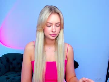girl
        8a8y_nura cam image #2507493