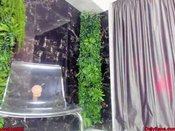 girl
        diamond_jo_ cam image #4403382