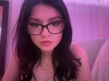 girl
        samantha1282 cam image #1732939