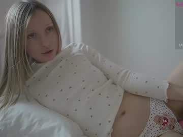 girl
        pureangeldolores cam image #3083759