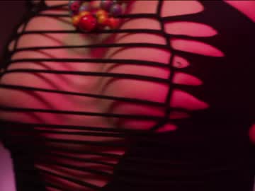 girl
        chaturbatable cam image #924421