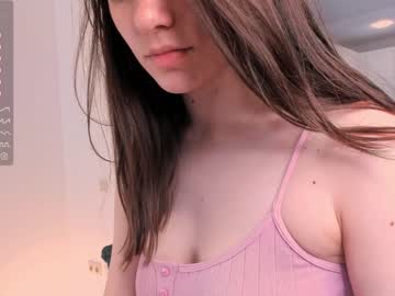 girl
        jemmynow cam image #2458911