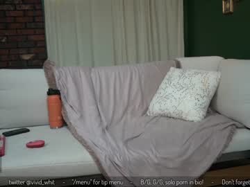 girl
        vivid_whit cam image #4169752