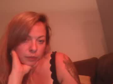 girl
        islandlove333 cam image #4791845