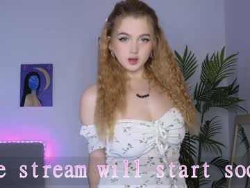 girl
        small_blondee cam image #5457677