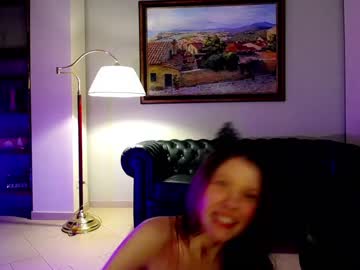 girl
        _demi_dee_ cam image #435500