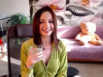 girl
        jennycutey cam image #171032