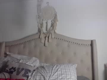girl
        izzyblossomsxo cam image #1124153