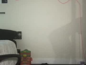 girl
        gojosmommy222 cam image #6047161