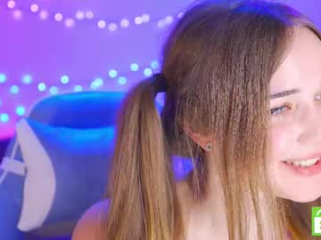girl
        melanibatler cam image #6448036