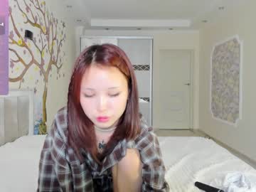 girl
        little_yena cam image #3807815